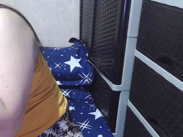 Cassiee webcam
