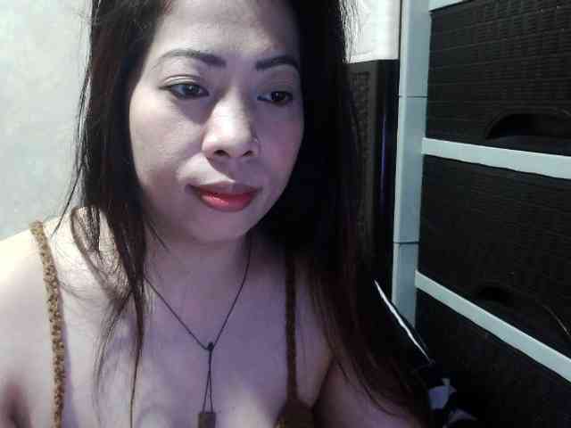 Cassiee webcam