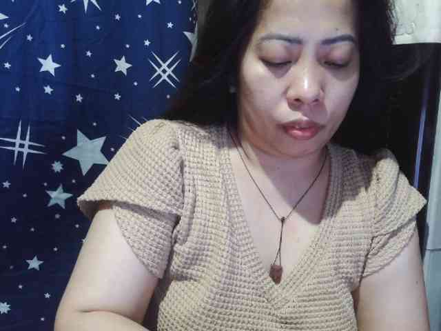 Cassiee webcam