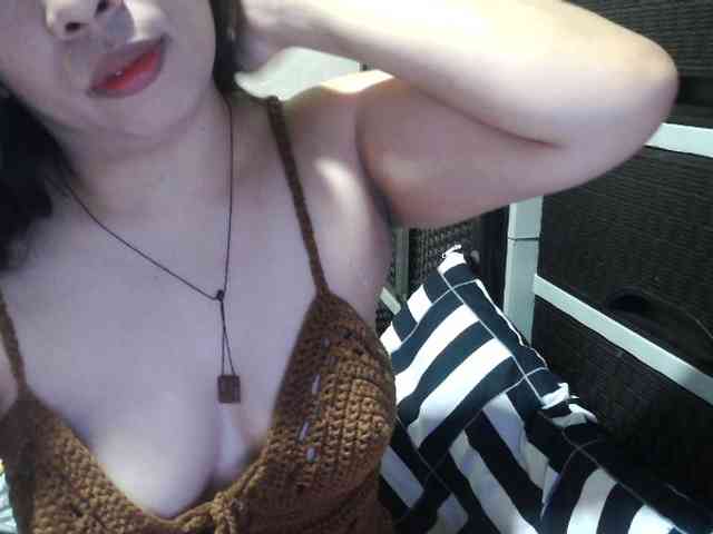 Cassiee webcam
