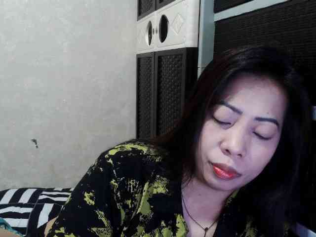Cassiee webcam