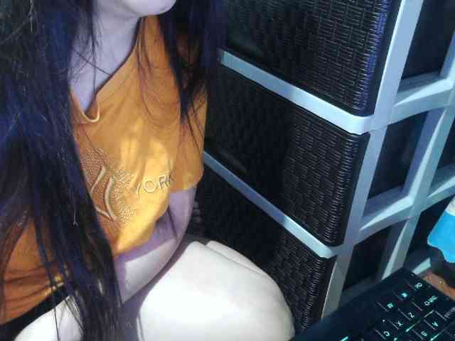 Cassiee webcam