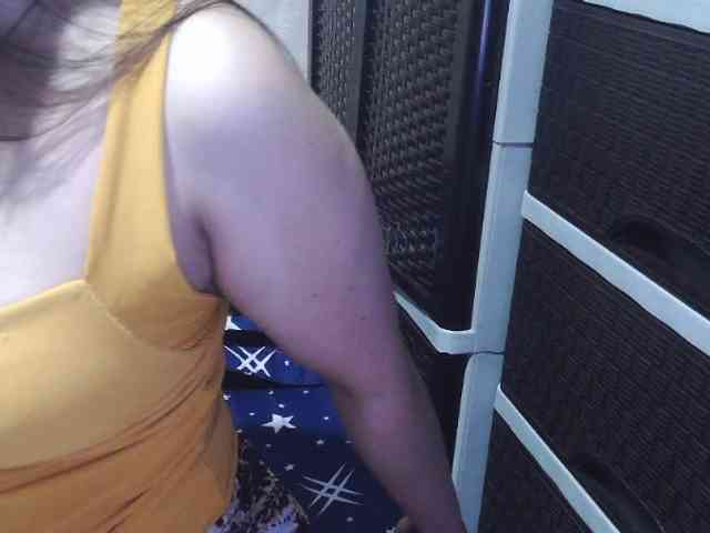 Cassiee webcam