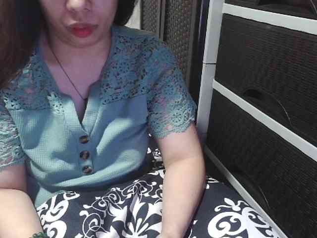 Cassiee webcam