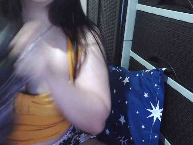Cassiee webcam