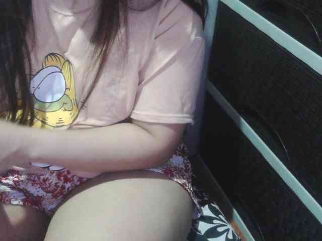 Cassiee webcam