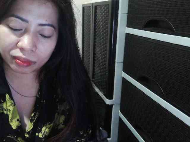 Cassiee webcam