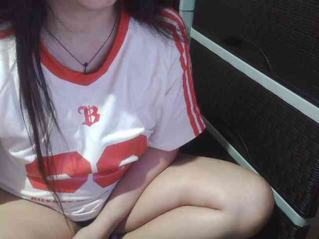 Cassiee webcam