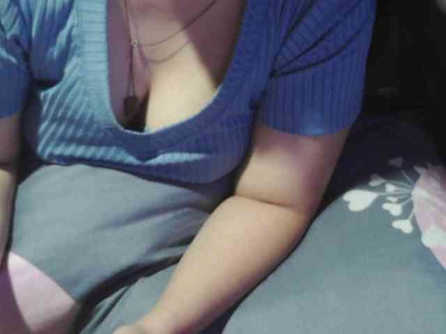 Kazzandra webcam
