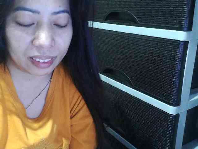 Cassiee webcam