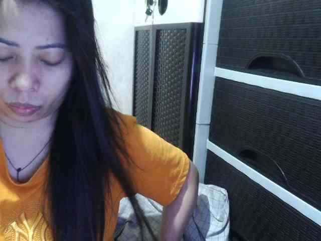 Cassiee webcam