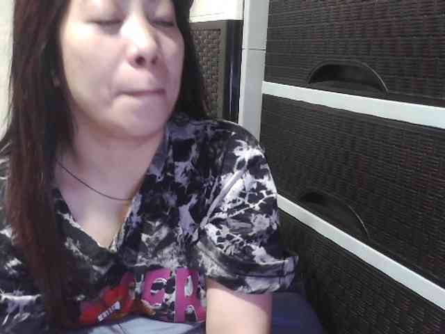 Kazzandra webcam