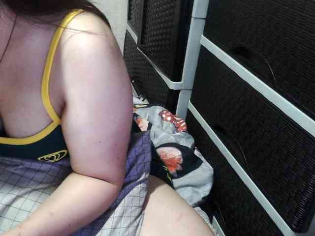 Cassiee webcam