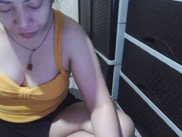 Cassiee webcam
