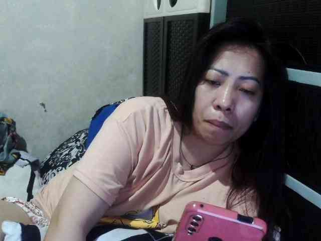 Cassiee webcam