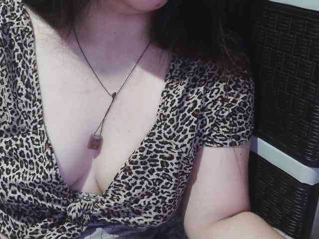 Cassiee webcam