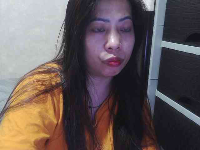 Cassiee webcam
