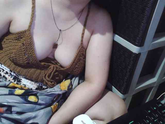 Cassiee webcam