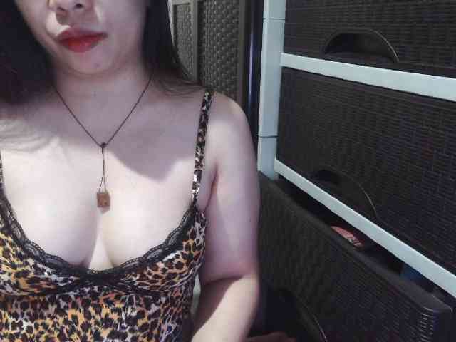 Cassiee webcam