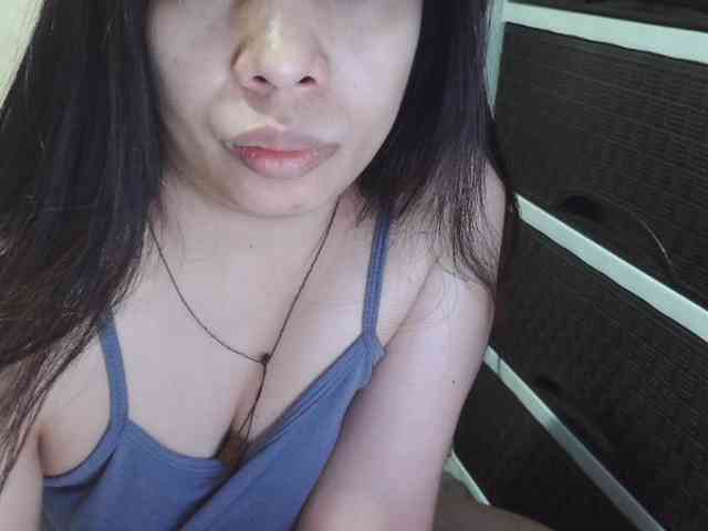 Cassiee webcam
