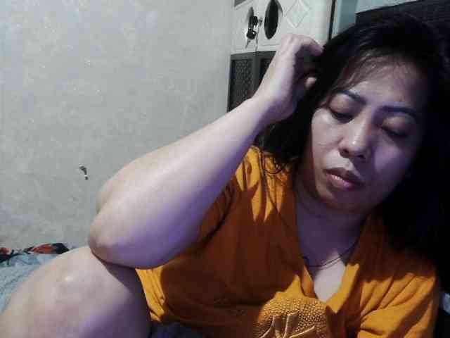 Cassiee webcam