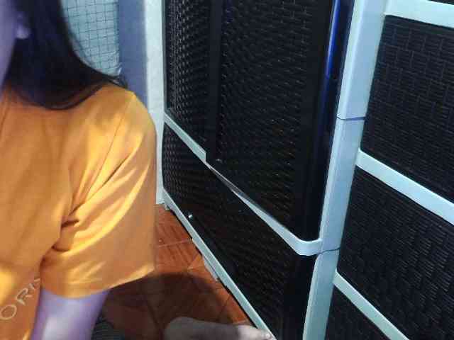Cassiee webcam