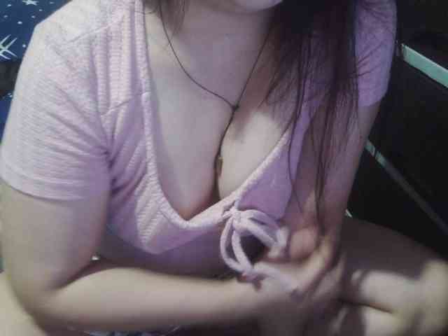Cassiee webcam