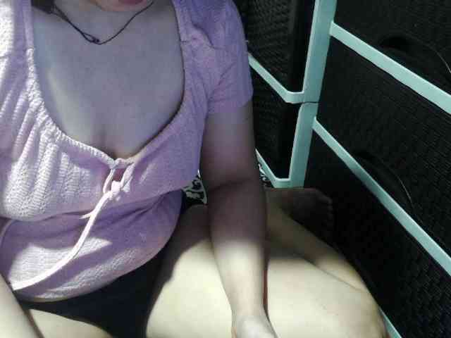 Cassiee webcam