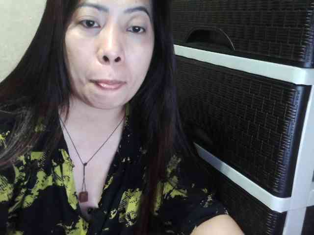 Cassiee webcam