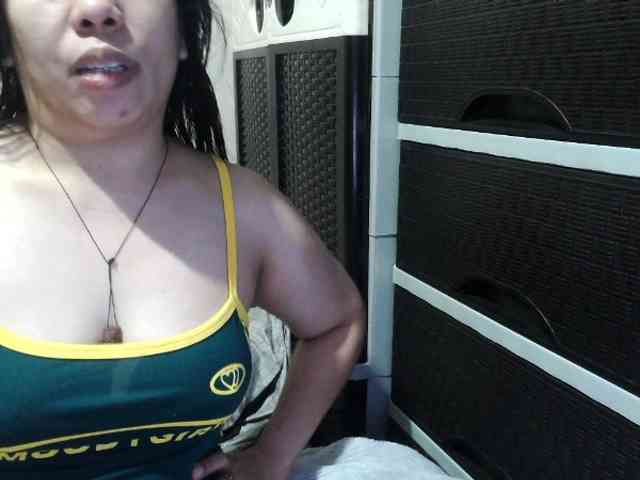 Cassiee webcam