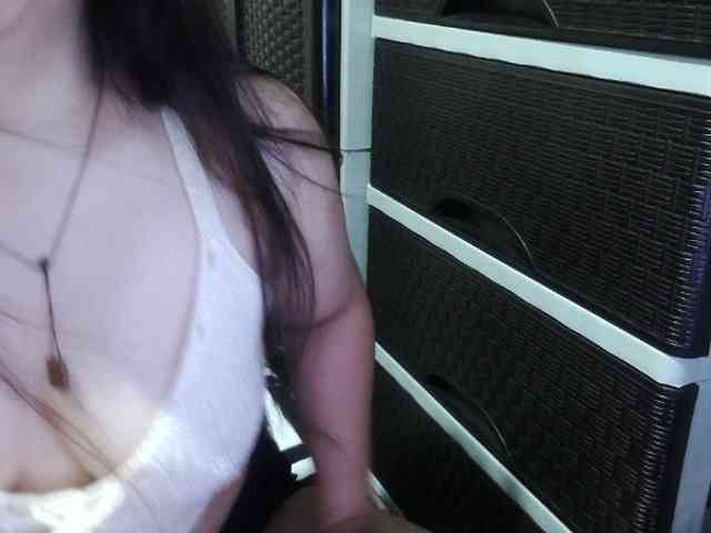 Cassiee webcam