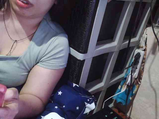 Cassiee webcam