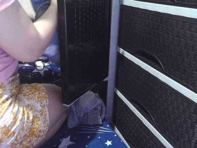 Cassiee webcam