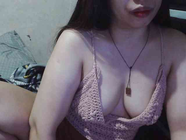 Cassiee webcam