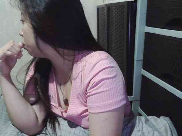 Cassiee webcam