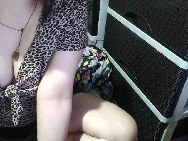 Cassiee webcam