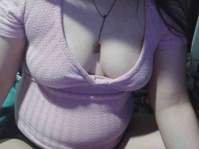 Cassiee webcam