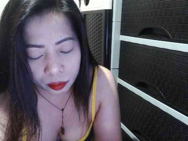 Cassiee webcam