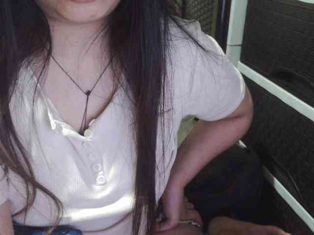 Cassiee webcam