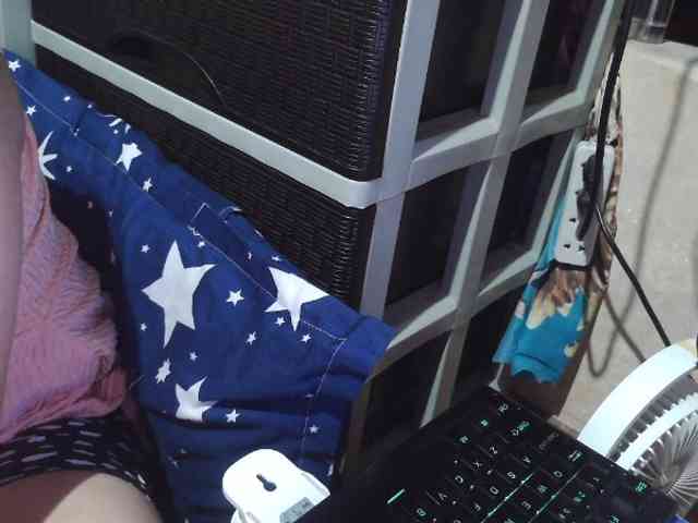Cassiee webcam