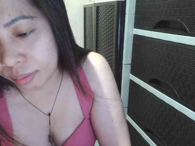 Cassiee webcam