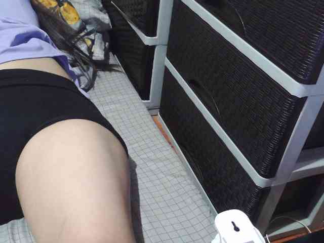 Cassiee webcam
