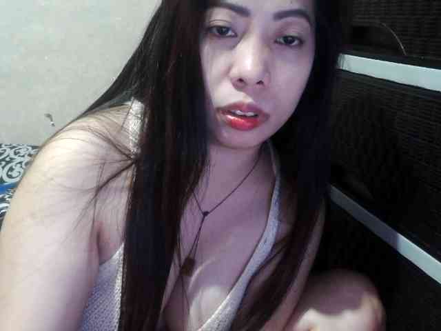 Cassiee webcam