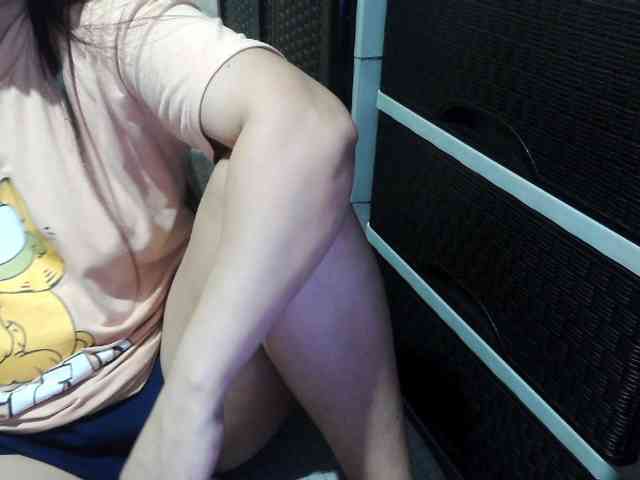 Cassiee webcam