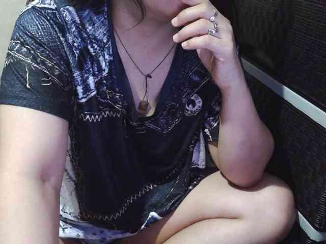 Cassiee webcam