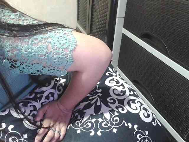 Cassiee webcam