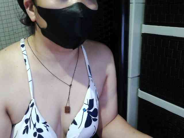 Cassiee webcam