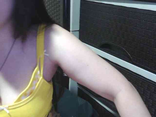 Kazzandra webcam