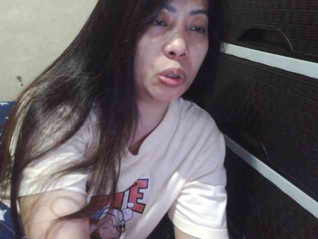 Cassiee webcam