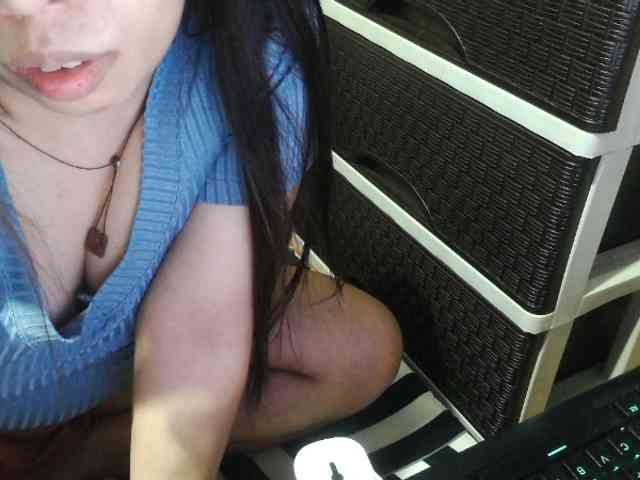 Cassiee webcam